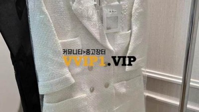 #타지아샵 샤넬 22SS 봄/여름 화이트 실루엣 트위드 자켓 검수사진✔ ☆☆☆☆☆