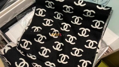 #극치 샤넬 CC 로고 클래식 패턴 울 머플러 AA7067 SIZE 35*180cm # 라나 울 92% + 캐시미어 8% 검수사진✔ ☆☆☆☆☆