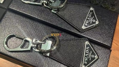 #신공장 PRADA 프라다 삼각로고 사피아노 키링 2PP041-053-F0002 검수사진✔ ☆☆☆☆☆