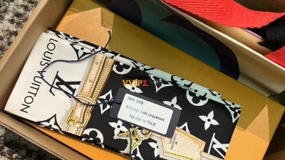 #극치 루이비통 Louis Vuitton 스카프 모노그램 컨피덴셜 방도 M78656 검수사진✔ ☆☆☆☆☆