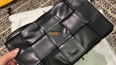 #신공장 보테가베네타 Bottega  Veneta 카세트백 크로스백 667298VCQ719005 SIZE 23*15*5cm 검수사진✔ ☆☆☆☆☆