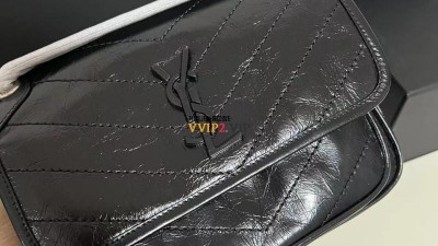 #신공장 생로랑 SAINT  LAURENT 니키백 베이비 SIZE 21*16*7.5cm 검수사진✔ ☆☆☆☆☆