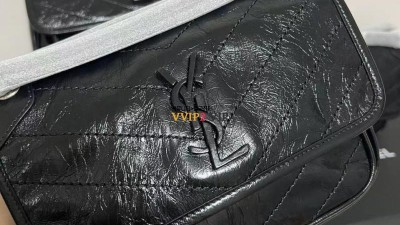 #신공장 생로랑 SAINT  LAURENT 니키백 베이비 SIZE 21*16*7.5cm 검수사진✔ ☆☆☆☆☆