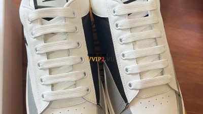 루이비통 Louis Vuitton LV 찰리 스니커즈 1A9JNC 검수사진✔ ☆☆☆☆☆