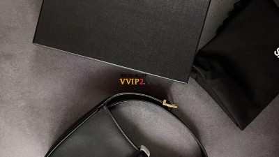 생로랑 SAINT LAURENT LE 5A 7 모노그램 숄더백 스몰 657228 검수사진 ☆☆☆☆☆ #신공장