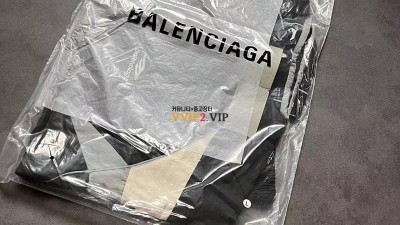 발렌시아가 Balenciaga 집업자켓 검수사진 ☆☆☆☆☆