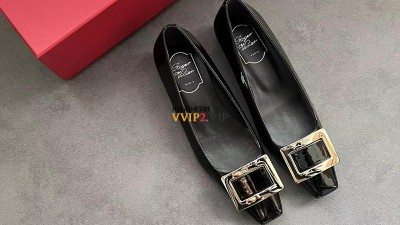 로저비비에 Roger Vivier 벨 비비에 메탈 버클 발레리나 플랫슈즈 SIZE 34~40 # 굽 2.5cm 검수사진 ☆☆☆☆☆