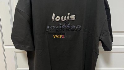 루이비통 LOUIS VUITTON LV 반팔티셔츠 검수사진 ☆☆☆☆☆