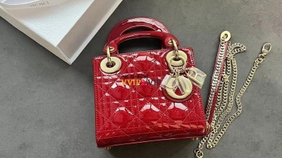 디올 DIOR 체리 레드 페이던트 레이디 디올 백 미니 M0505OWCB M323 검수사진 ☆☆☆☆☆ #여왕샵