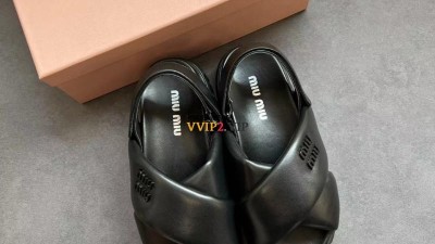 미우미우 MIU MIU 23SS 패디드 레더 크로스 플랫폼 샌들 블랙 5X879D SIZE 35~40 검수사진 ☆☆☆☆☆ #해피샵