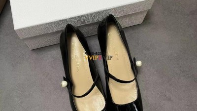 디올 DIOR JOLIE 페이던트 레더 메리제인 펌프스 KCV138VNI SIZE 35~40 @ 굽 5cm 검수사진 ☆☆☆☆☆