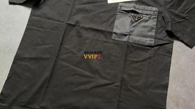프라다 PRADA 삼각로고 포켓 반팔티셔츠 SIZE S M L XL XXL # 100% 면 검수사진 ☆☆☆☆☆
