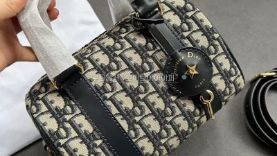 디올 Dior Groove 20 오블리크 그루브 20 자카드 M1364UTZQ_M928 [사이즈] 20x13x12cm 검수사진 #vvip공장