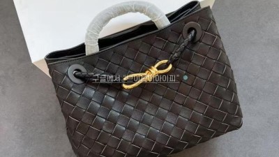 보테가베네타 BOTTEGA VENETA 안디아모 스몰 블랙 & 커피색 & 갈색 토트백 검수사진 #vvip공장