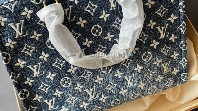 LOUIS VUITTON 루이비통 M59608 데님 온더고 MM 35x28x15cm 검수사진 #모나샵