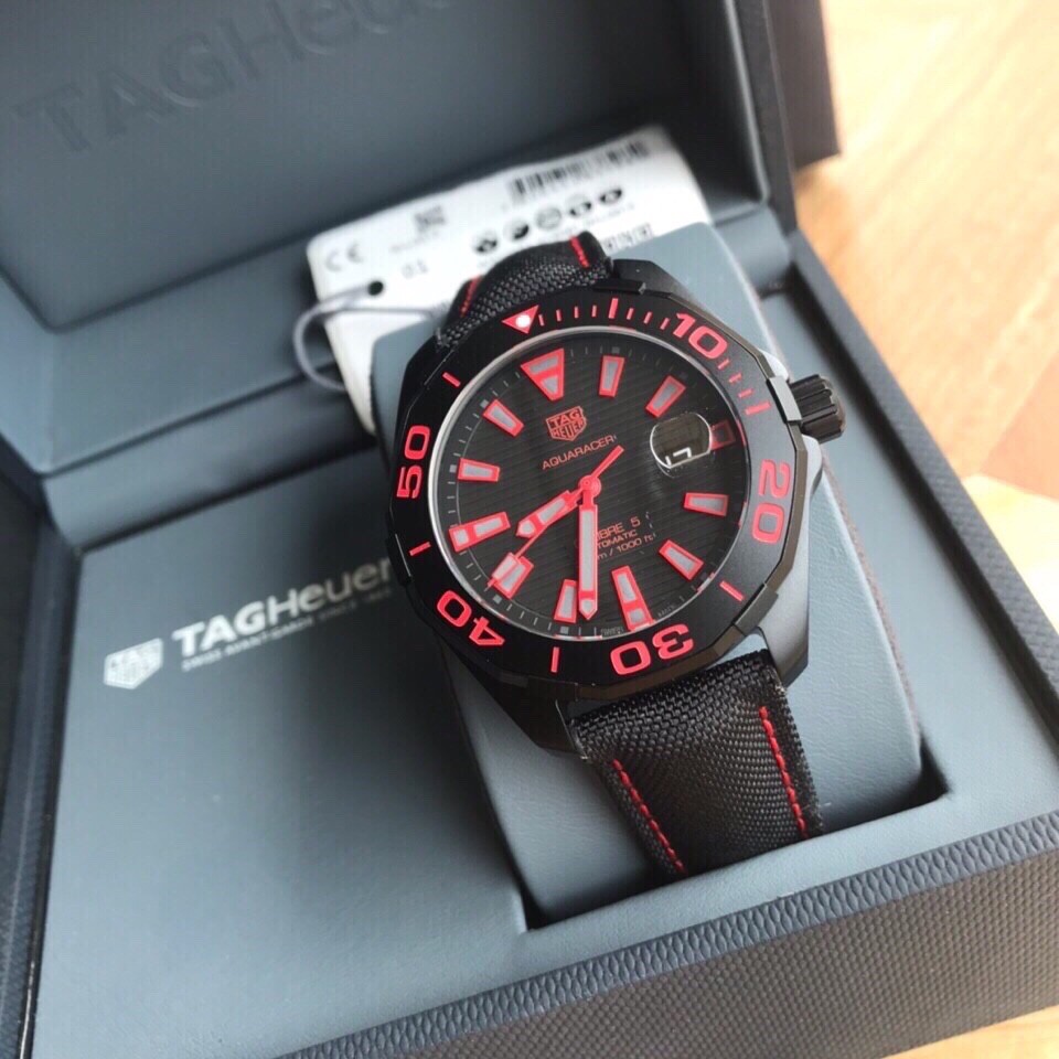 태그호이어 아쿠아레이서 300 WAY208A.FC6381 43MM , SW200 오토메틱 무브먼트 ☆☆☆☆☆