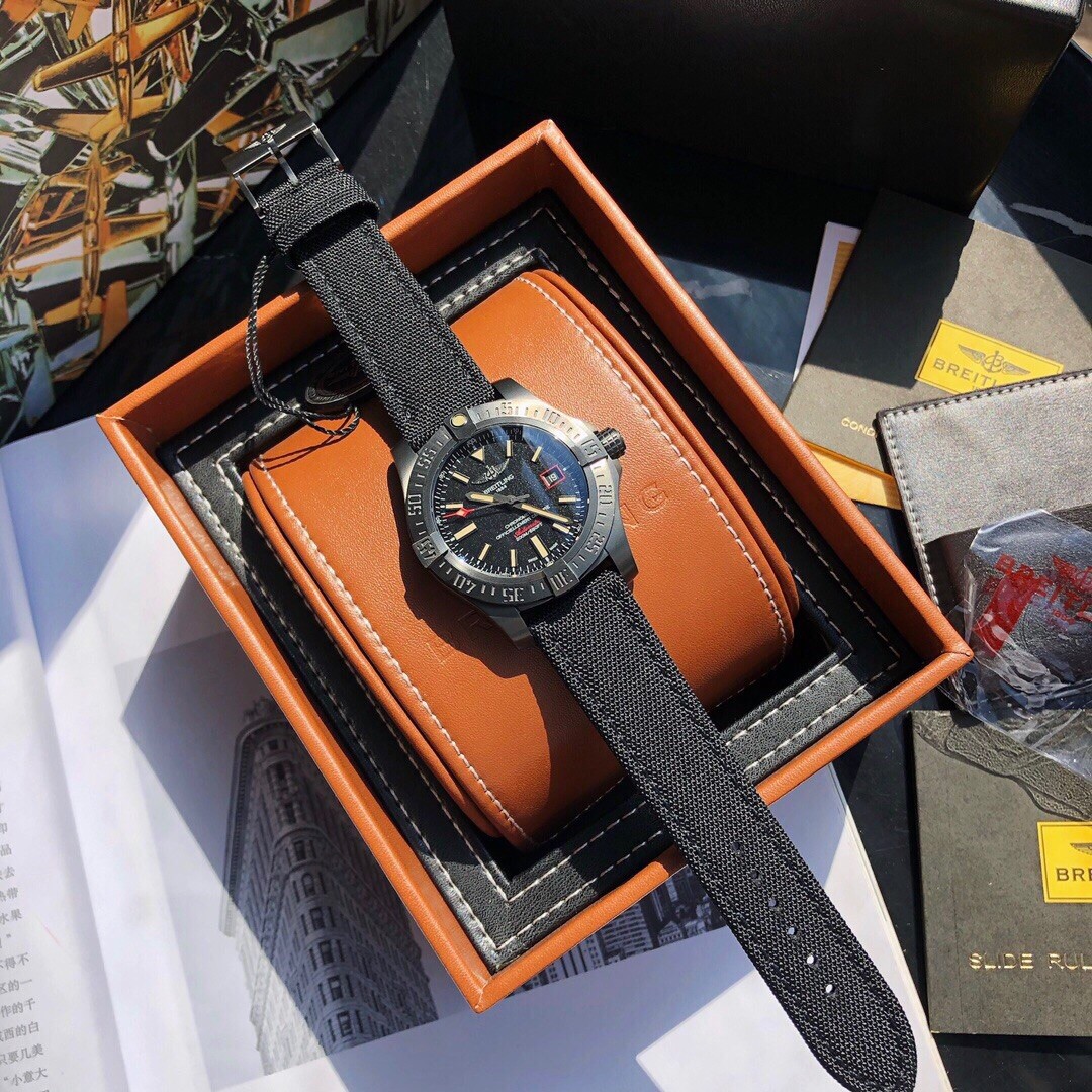 #신공장 브라이틀링 어벤저 블랙버드 44MM + 티타늄 케이스 + 스위스 오토메틱 무브먼트 ☆☆☆☆☆