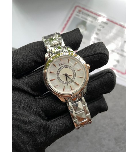 #신공장 디올 DIOR VII 몽테뉴 여성시계 32MM + 스위스 쿼츠 무브먼트 ☆☆☆☆☆