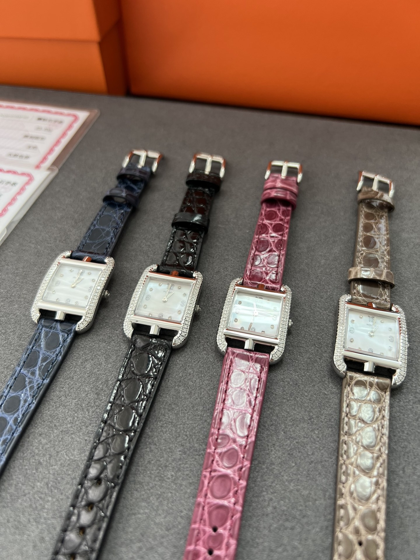 에르메스 Hermes 케이브 코드 워치 23*23MM + 리얼다이아몬드세팅 + ETA 스위스 쿼츠무브먼트 ☆☆☆☆☆ #신공장