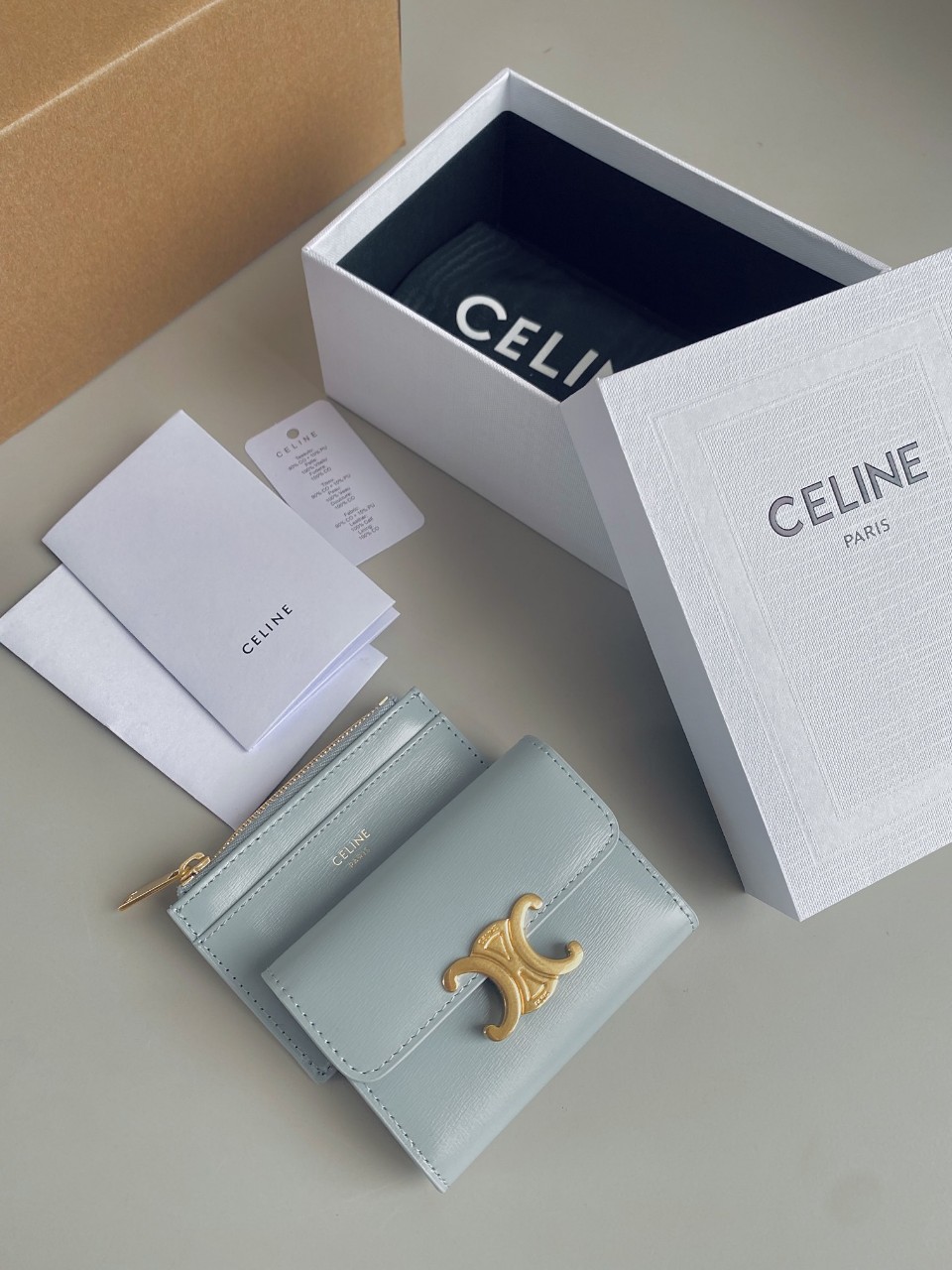 셀린느 CELINE 트리오페 컴팩트 반지갑 SIZE 9.5*7.5*3cm ☆☆☆☆☆