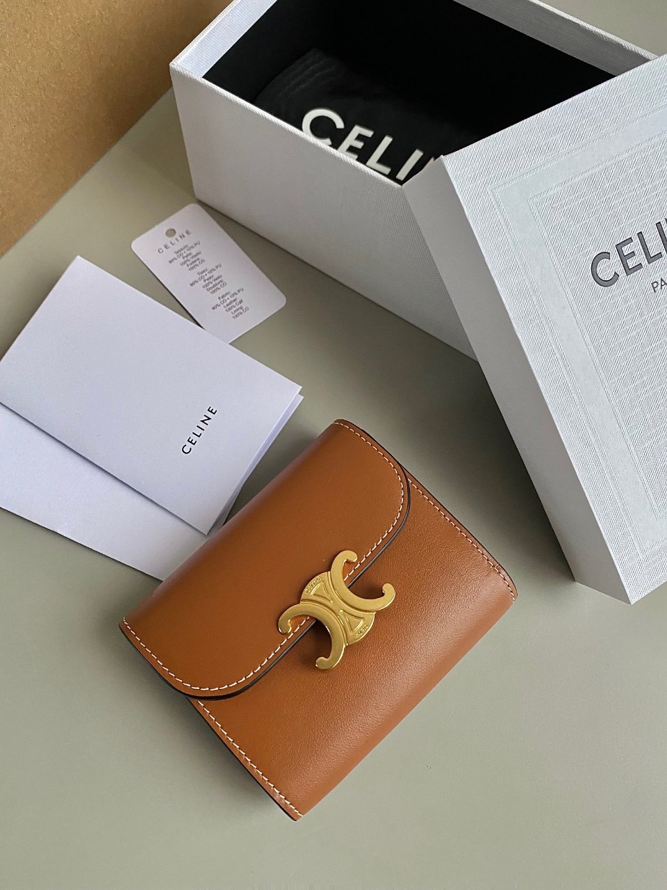 셀린느 CELINE 트리오페 플랫 반지갑 SIZE 10.5*9*3.3cm ☆☆☆☆☆