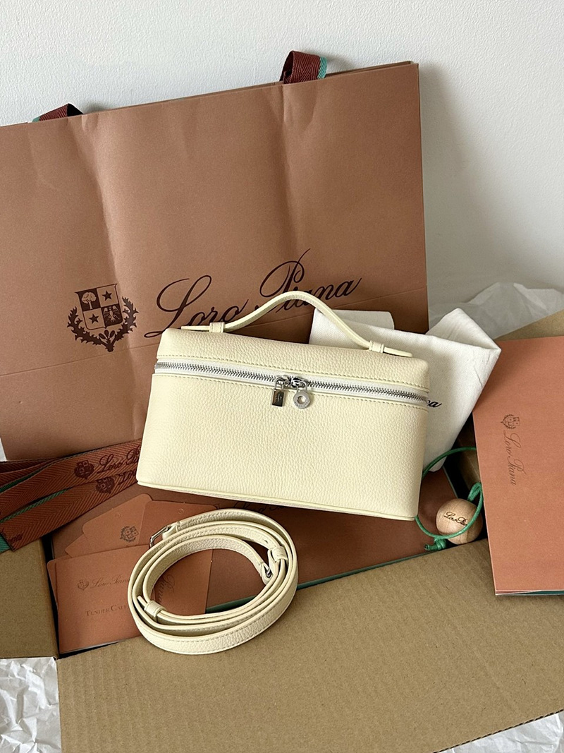 로로피아나 Loro piana 엑스트라 포켓 파우치 L19 SIZE 19*11*6.5cm ☆☆☆☆☆