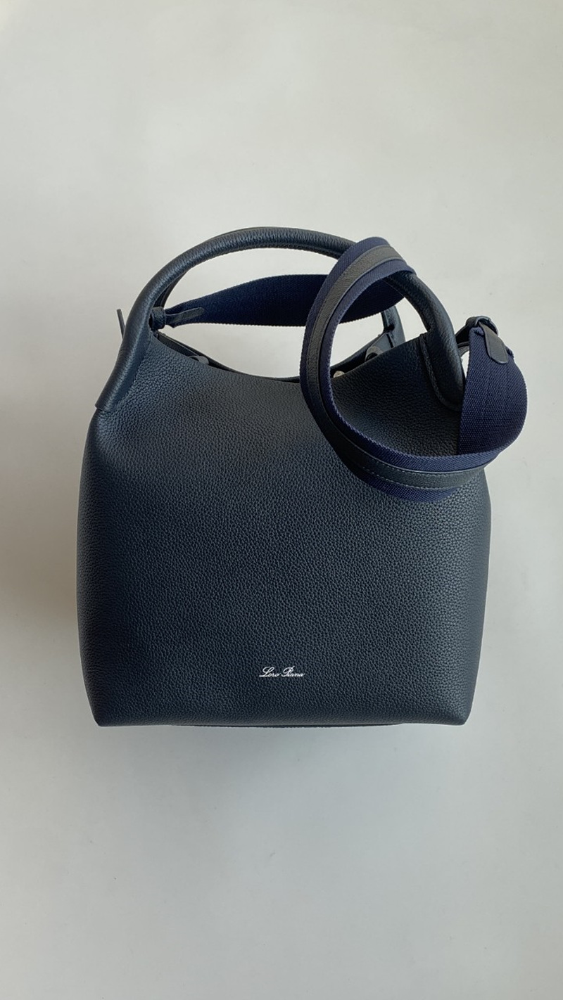 로로피아나 Loro Piana 베일백 라지 28*36*22cm ☆☆☆☆☆ #티무역
