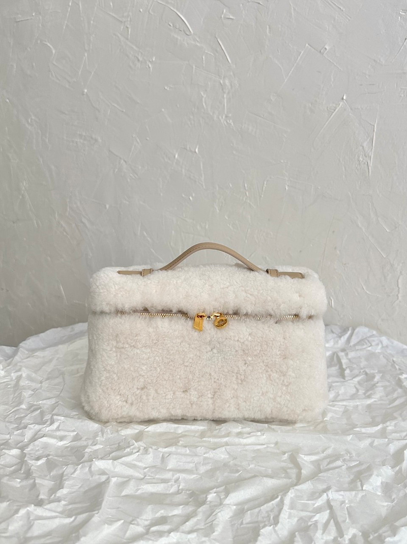 로로피아나 Loro Piana 엑스트라 L19 퍼 파우치 SIZE 19*11*6.5cm ☆☆☆☆☆