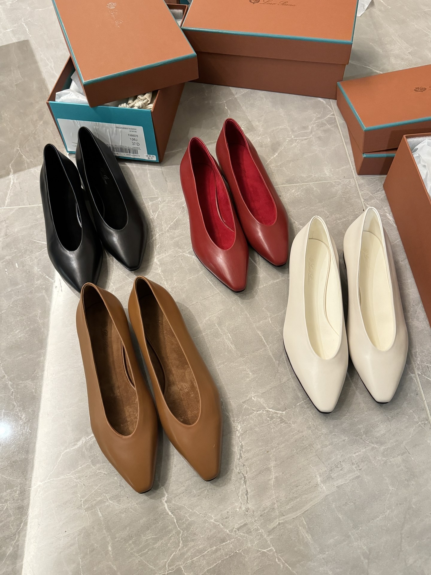 로로피아나 Loro Piana E424 발레리나 플랫슈즈 FAN3737 SIZE 35~40 ☆☆☆☆☆