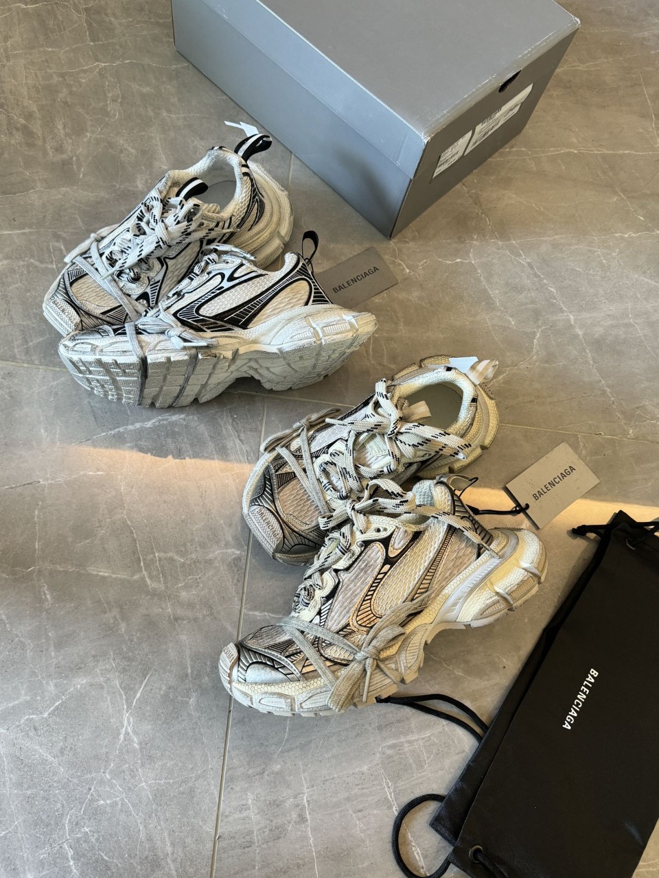 BALENCIAGA 발렌시아가 3XL 스니커즈 화이트 블랙 734731 734734 [사이즈] 35~44