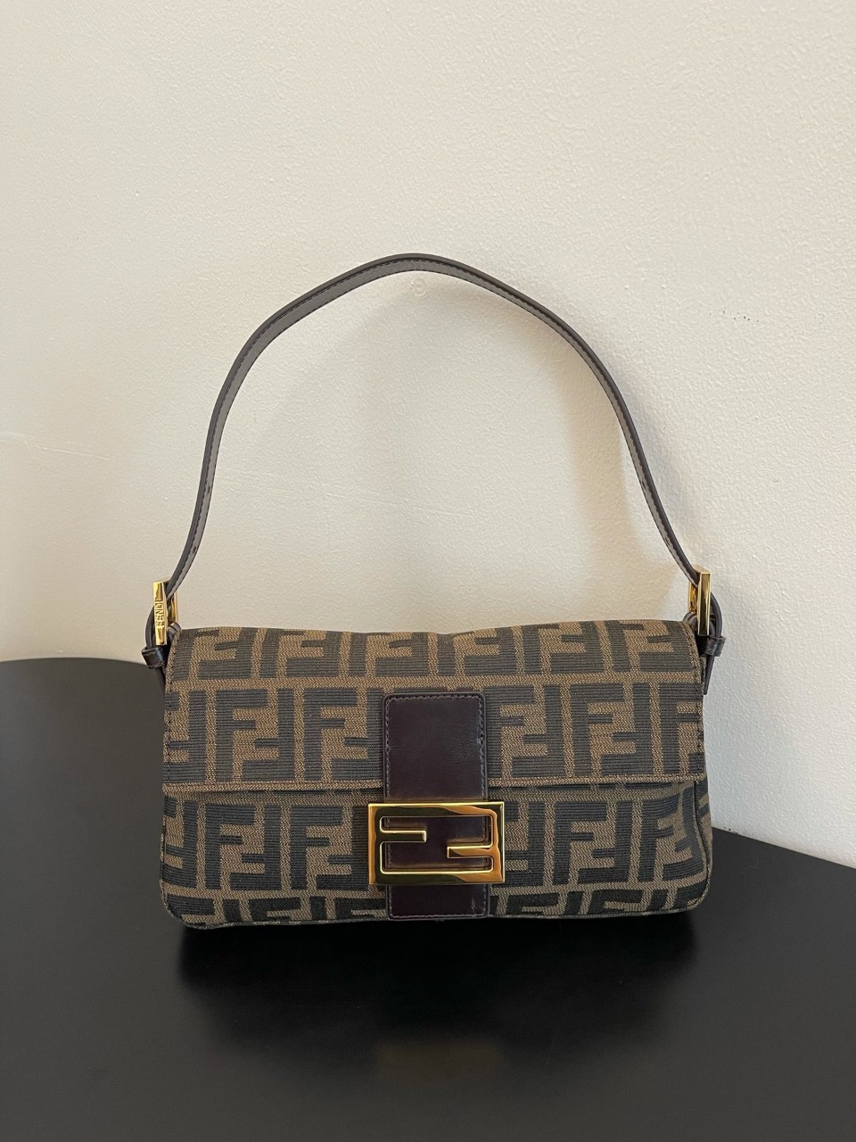 펜디 FENDI FF 빈티지 자카드 패브릭 주카 바게트백 [사이즈] 26x15x4cm #boxini