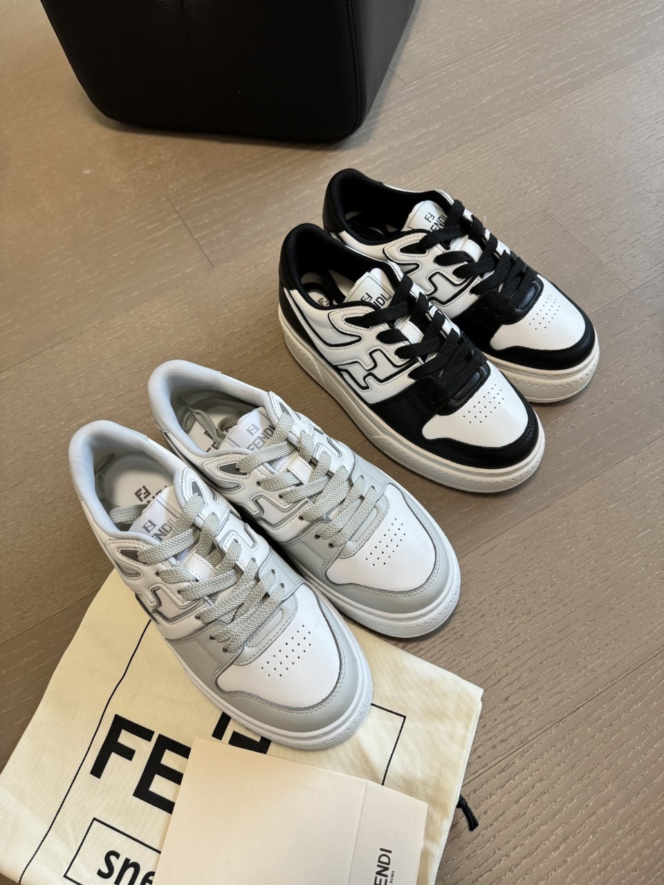 펜디 FENDI 스니커즈 8E8571 AOMN F1PYU [사이즈] 35~40 @ 굽 5cm