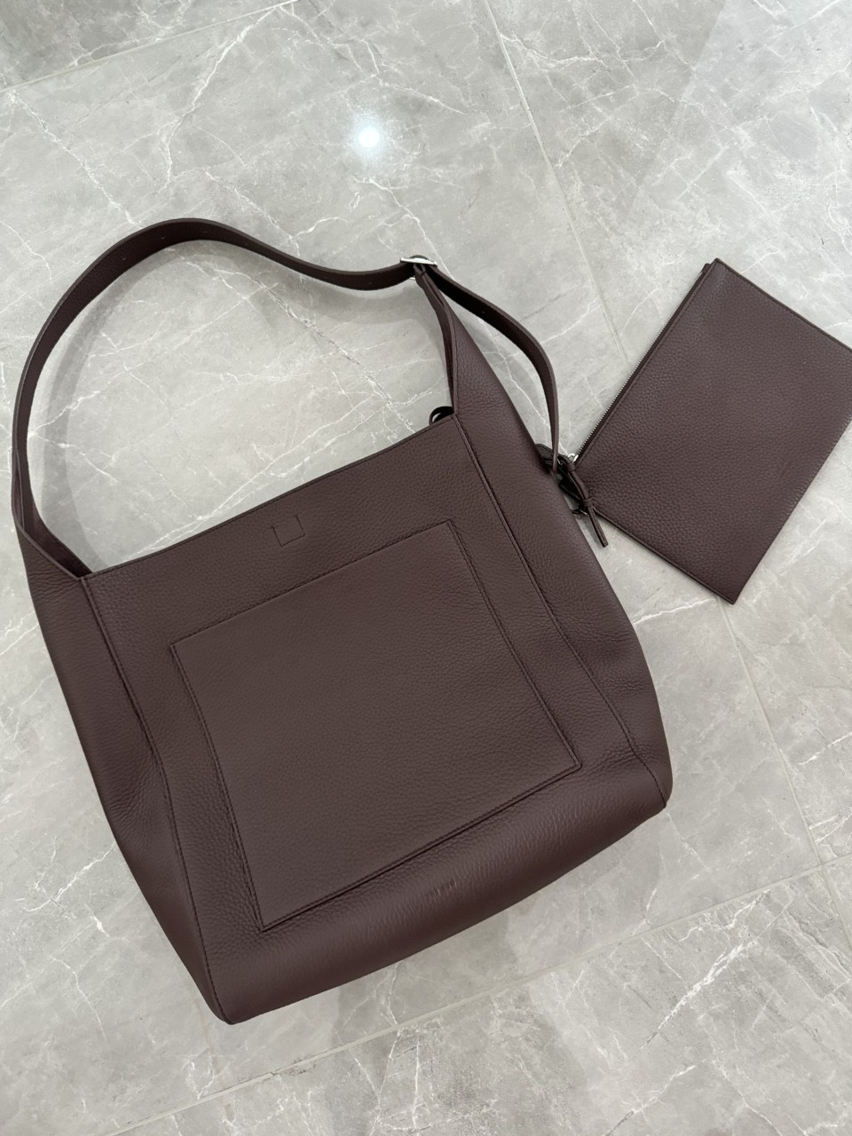 더로우 THE ROW 블레이크 BLAKE 레더 여성 숄더백 W1699L129AJP [사이즈] 25.5x7x35cm #vvip공장