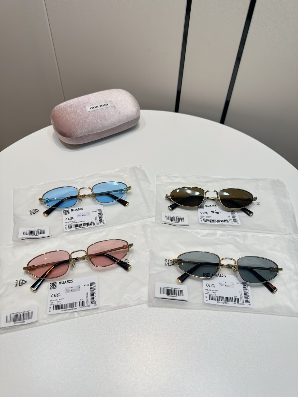 25SS 미우미우 선글라스 0MUA52S5AK40O B0711513834 53-22-140