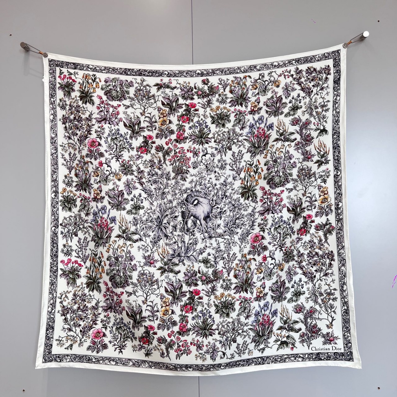 디올 Square 90 Millefiori Unicorn 실크 스퀘어 스카프 90x90cm 100% 실크