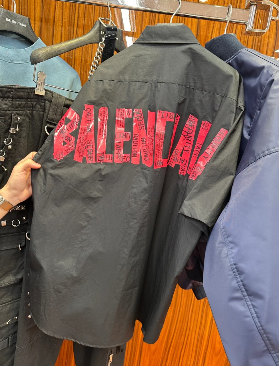 발렌시아가 BALENCIAGA 클래식 테이프 패턴 셔츠 XS S M L