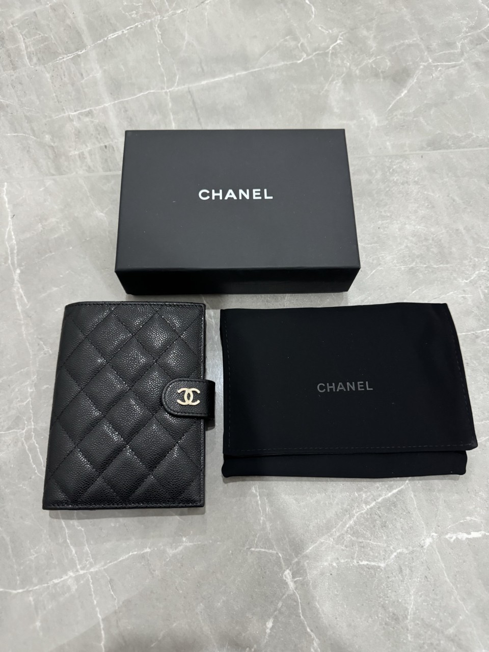 샤넬 CHANEL 여권 지갑 AP3791 B10583 C3906 14x10.5cm #브이브이아이피공장