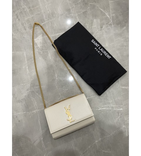 생로랑 케이트 체인백 스몰 469390 모노그램 사첼백 KATE 20x11.5x4cm #브이브이아이피공장