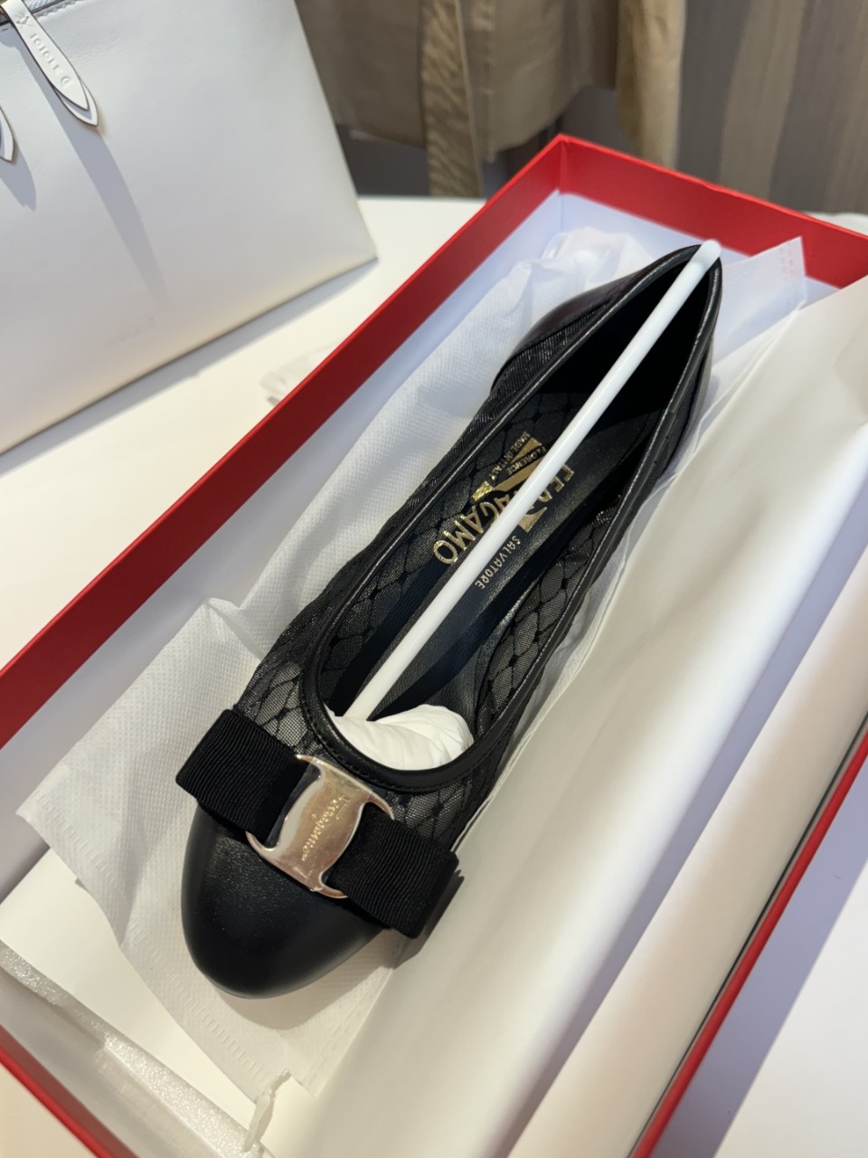 페라가모 Ferragamo 여자 바라 펌프스 2컬러 35~39 굽 3cm