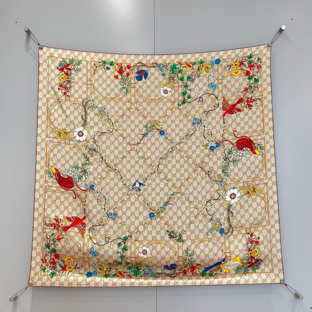 구찌 GUCCI 실크 스카프 90x90cm 100% 실크