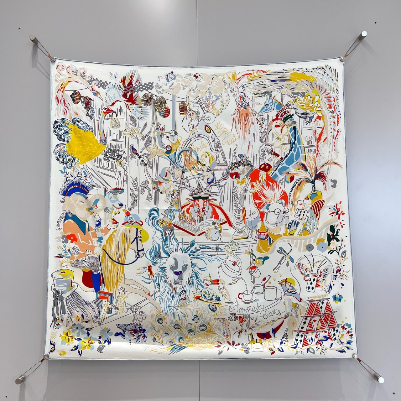 에르메스 HERMES 2025 실크 스카프 90x90cm 100% 실크
