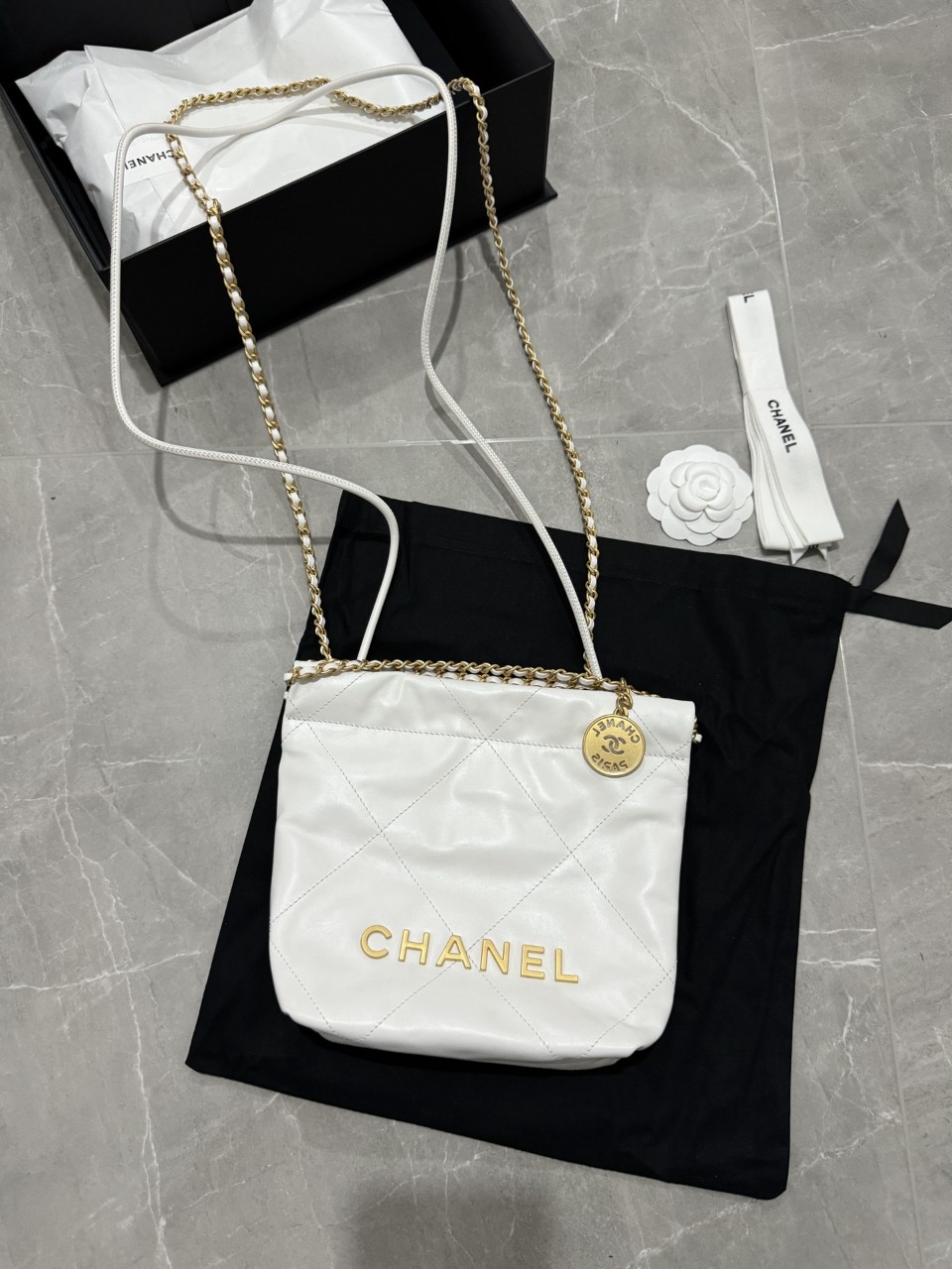 샤넬 22백 호보백 미니 화이트 20x19x6cm AS3980 #vvip공장