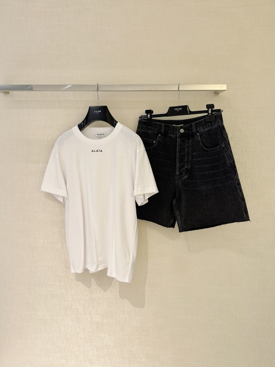24SS 알라이아 반팔 티셔츠 AA9H04305J010009 WHITE S M L