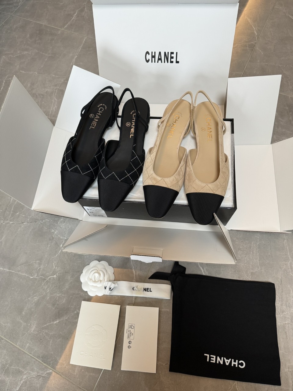 Chanel 샤넬 CC 로고 퀄팅 스웨이드 슬링백 베이지 블랙 - 25SS G45509 35~41
