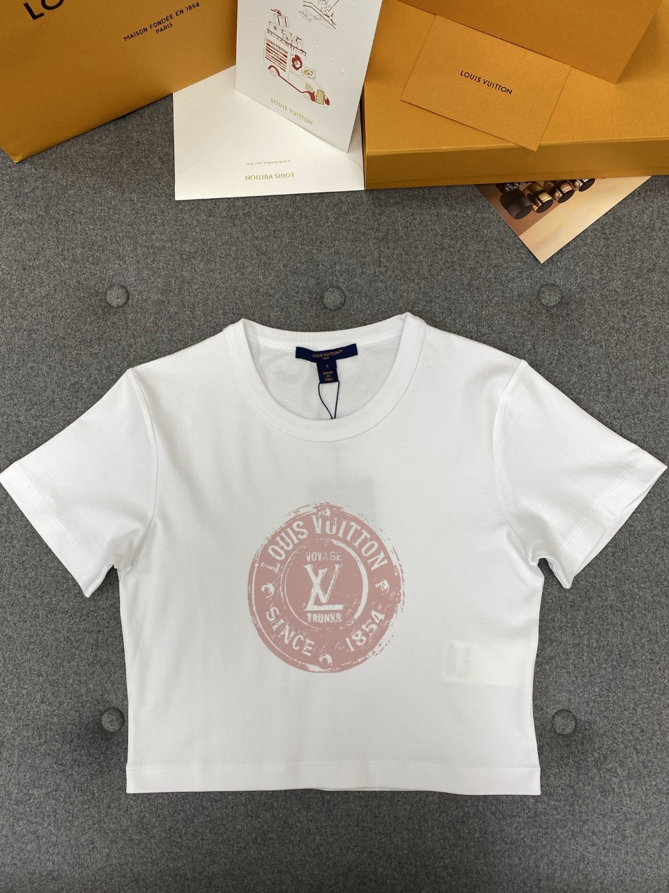 루이비통 1AHIZN LV 스탬프 크롭톱 S M L