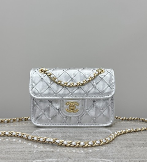 샤넬 미니 플랩 백 Metallized Braided Calfskin & Gold-Tone Metal Silvery AS4797 B20071 NL673 13x19x5.5cm #여왕아더샵