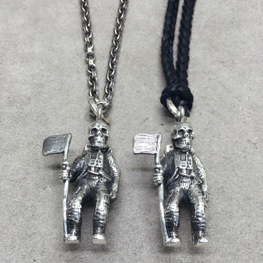 크롬하츠 Chrome Hearts 925실버 펜던트 레터링 목걸이