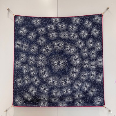 셀린느 CELINE 트리오페 패턴 실크 스카프 90x90cm 100% 실크