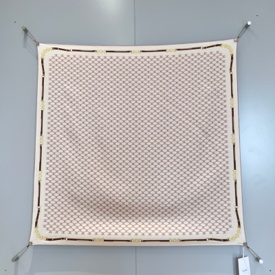 셀린느 CELINE 트리오페 패턴 실크 스카프 90x90cm 100% 실크