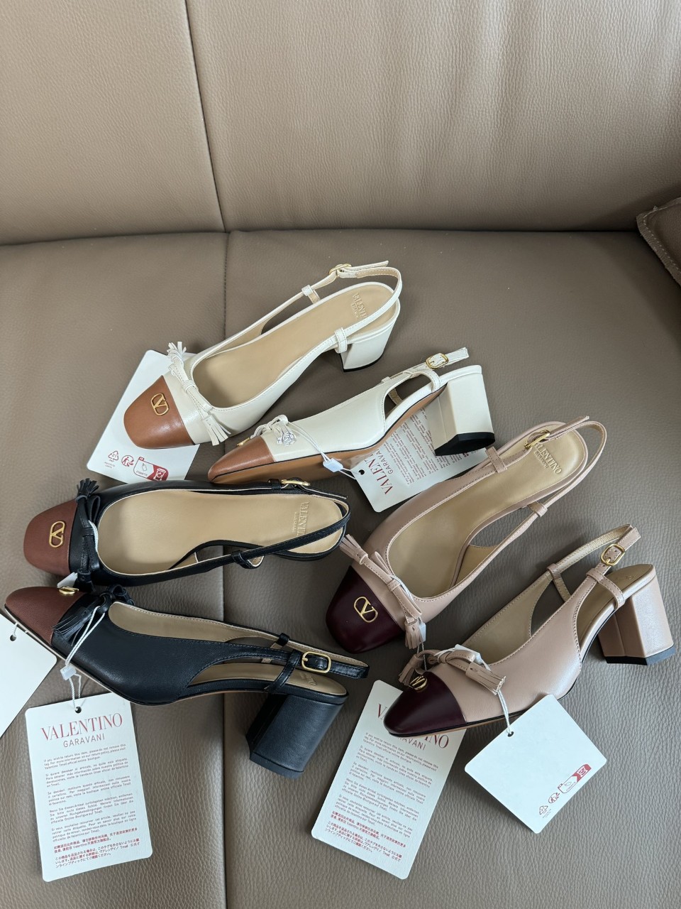 발렌티노 VALENTINO GARAVANI Valet Du Roi 60 레더 슬링백 펌프스 35~39